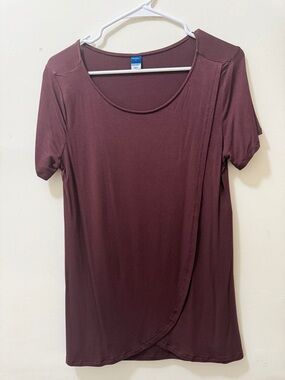Old Navy Short Sleeve Scoop-Neck Wrap-Front Top in Maroon